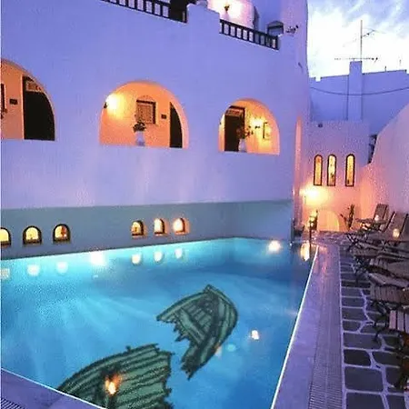 Antirides Naousa (Paros)