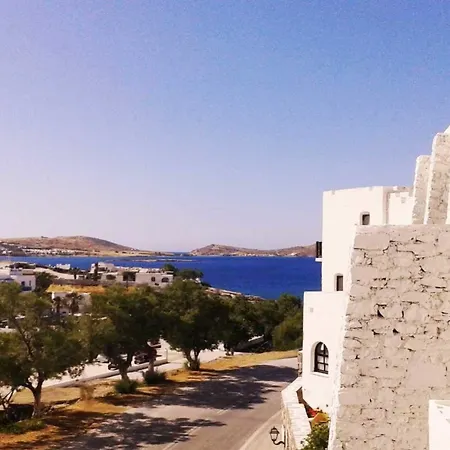 Antirides Naousa (Paros)