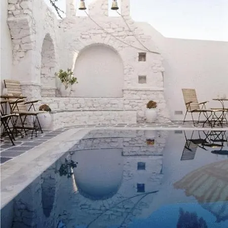 Hotel Antirides 3*